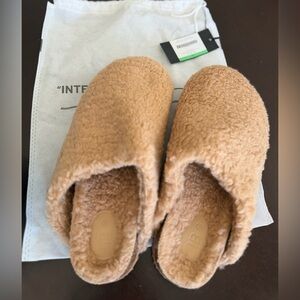 INTENTIONALLY BLANK Tan Fuzzy Slippers